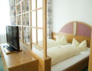 Zimmer-Detail1_460x330.jpg